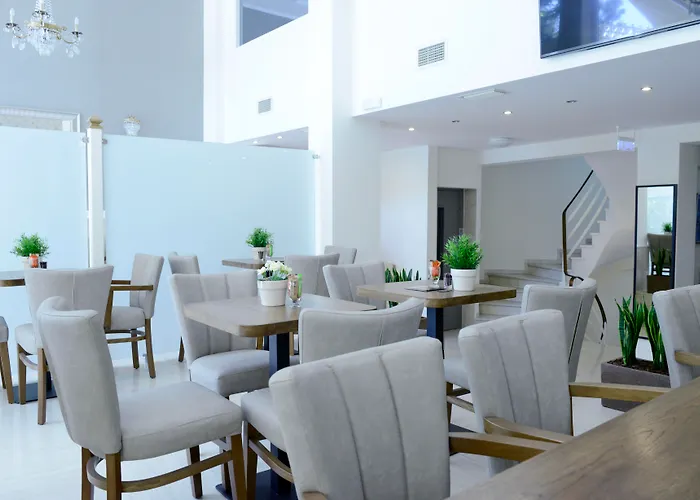 Phidias Hotel