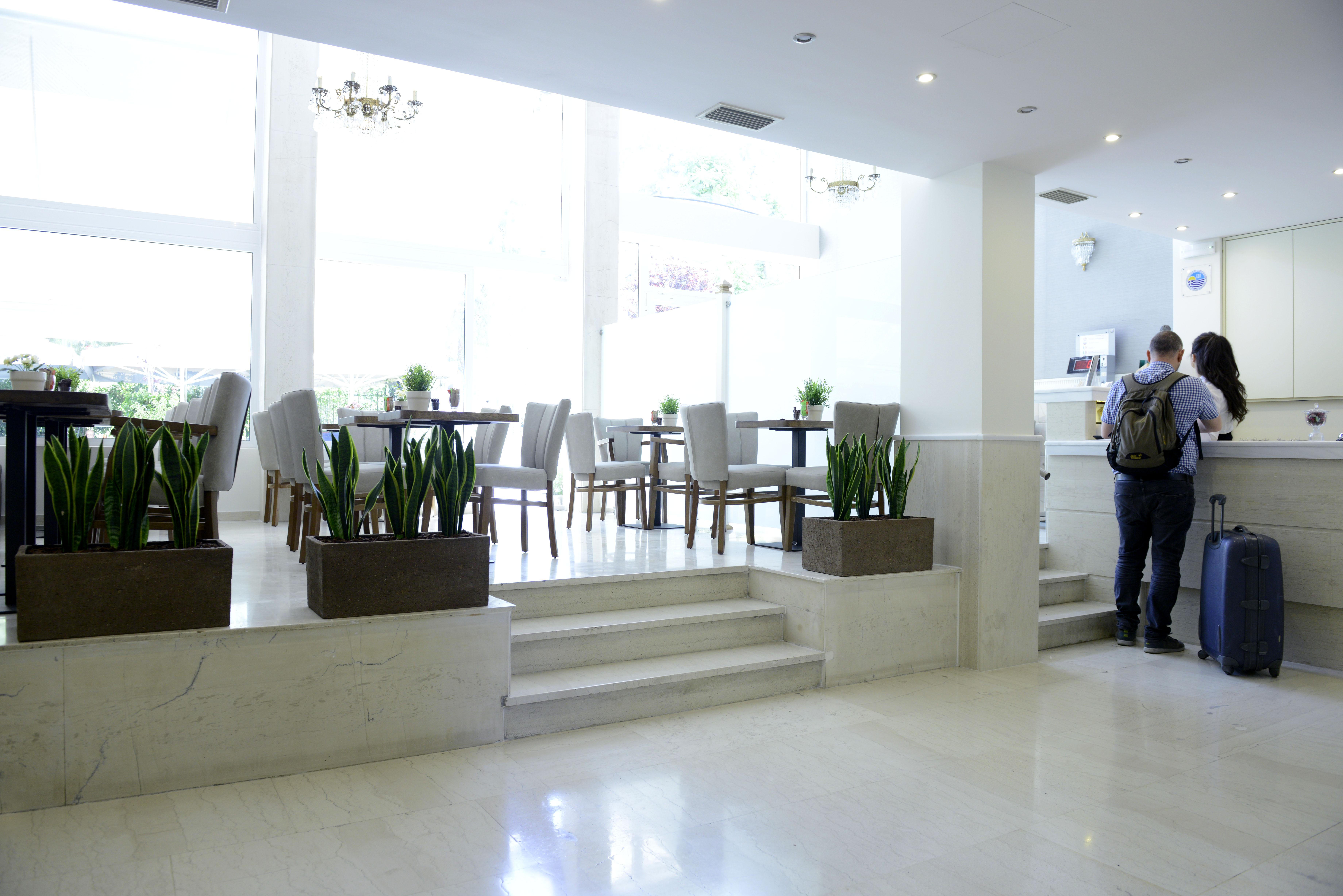 Phidias Hotel 3*