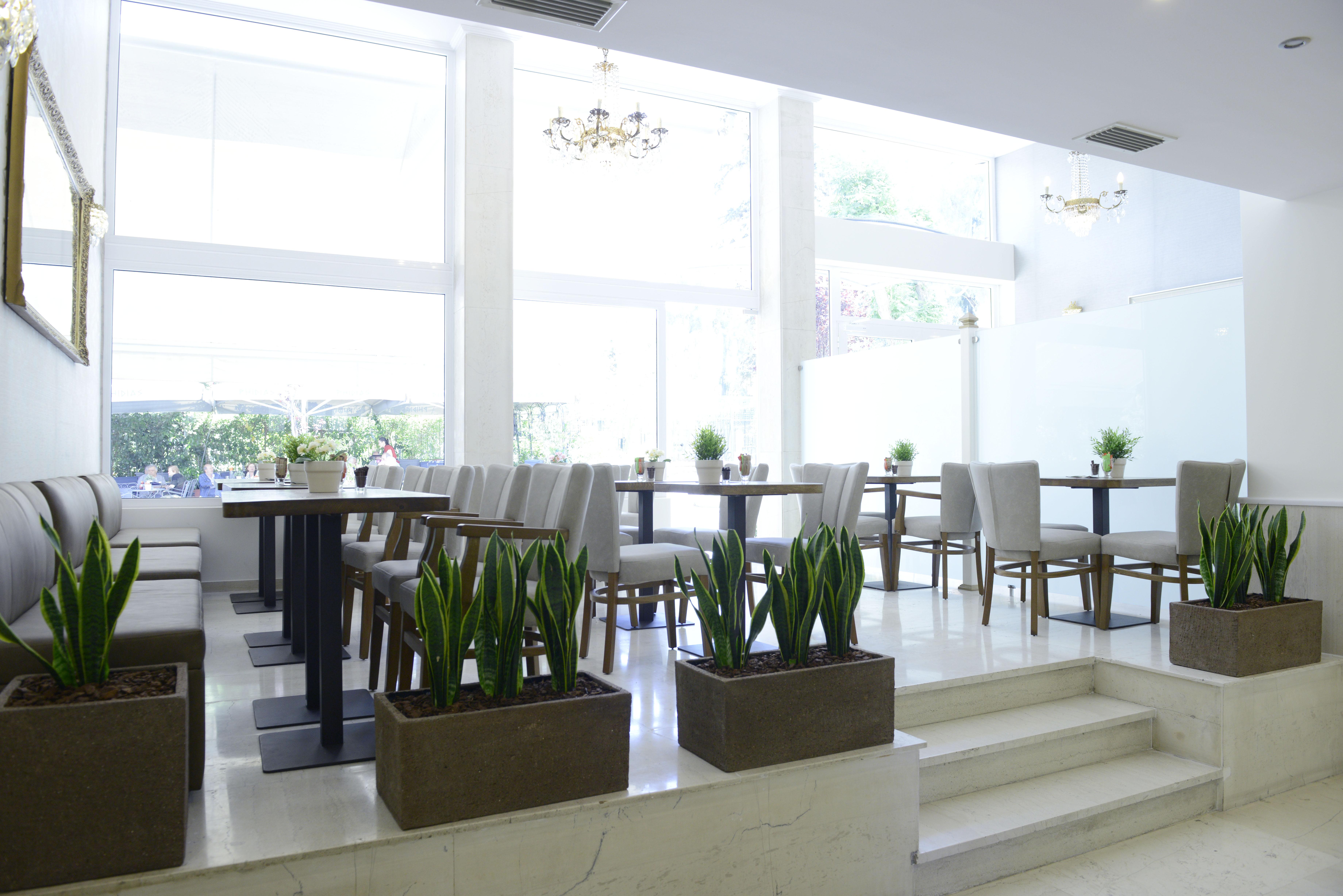 Phidias Hotel 3*